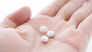 Multiplayer Supporting Stable Supply of Pharmaceuticals